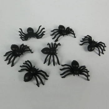 50 Adet Faydalı Plastik Siyah Örümcek Cadılar Bayramı Dekorasyon Festivali Malzemeleri Komik Prank Oyuncaklar Dekor Gerçekçi Prop