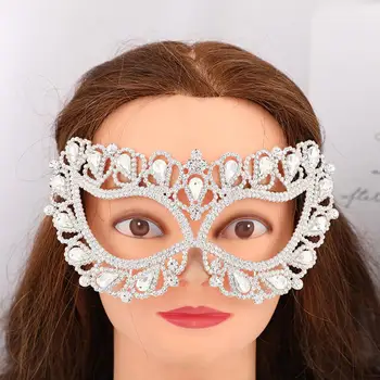 Kadınlar Shining Masquerade Maskeleri Dans yüz kapatma Shining Rhinestones Çok Amaçlı Yarım yüz Dantel Venedik Maske Cadılar Bayramı için