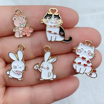 10 adet Alaşım Charm Karikatür Anime Kedi Tavşan Takılar Sevimli Küpe DIY Anahtarlık Bilezik Kolye Takı Aksesuarları Yapımı için