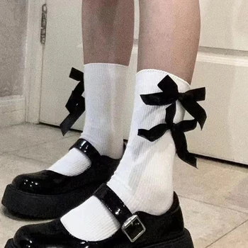 Kadın Güzel Siyah Yay Çorap Yeni Şık Streetwear Casual Kadın Kısa Çorap Sevimli Kızlar Bayanlar İlmek Lolita Orta Uzunlukta Çorap