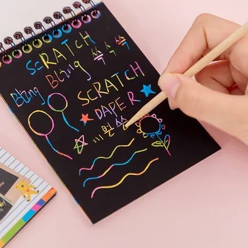 10 Sheets / Kitap Renkli Sihirli Çizik Kapalı Kağıt 2 Takım Çocuklar için Sanat Kazıma Boyama Oyuncak DIY Grafiti Kitap Çocuklar eğitici oyuncak