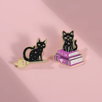 Özel Cadı Kediler Emaye Pimleri Siyah Yavru Büyü Kitabı Sihirli İksir Broş Yaka Rozetleri Çanta Gotik hayvan figürlü mücevherat Hediyeler Toptan