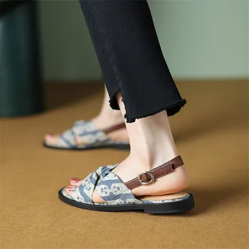 2023 Yeni Yaz Sandalet Kadın Ayakkabı Yuvarlak Ayak Düşük Topuklu Gladyatör Ayakkabı Sandalet Kadınlar için El Yapımı Kadın Sandalet Zapatos Mujer