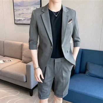 2023 İngiliz Tarzı Yaz Erkek Slim Fit Takım Elbise Moda Trendi Düğün Yarım Kollu 2 Parça Takım Elbise Seti Ceket Şort (Blazer + Şort)
