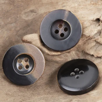 Çerçeve Hakiki Korna Düğmeleri Gerçek Doğal Dikiş Aksesuarları Siyah Takım Elbise Düğmeleri Kavrulmuş Retro Gömlek Ceket Düğmeleri 25mm 23mm